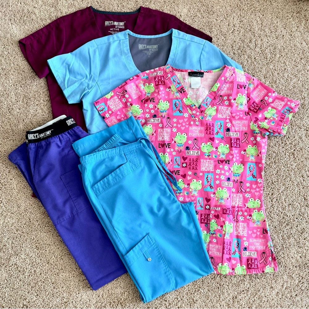 Size small Scrubs